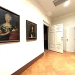 Le Logge - La Contessa Апартаменты Сиена